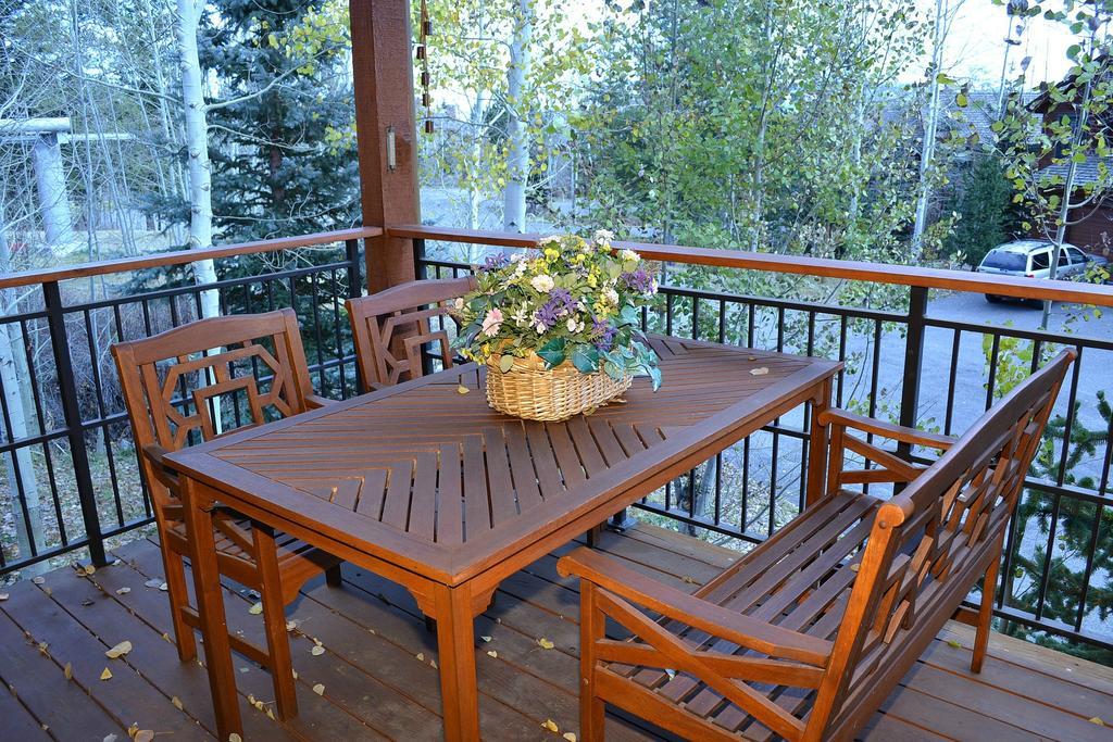 Moose Creek Townhomes By Jackson Hole Real Estate Company Teton Village Rom bilde