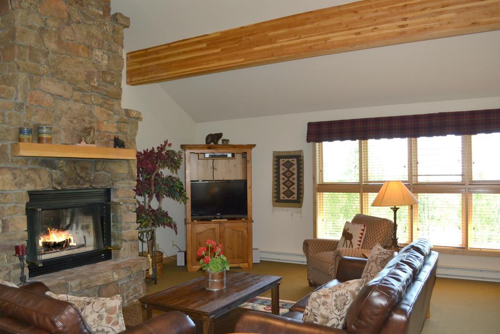 Moose Creek Townhomes By Jackson Hole Real Estate Company Teton Village Rom bilde
